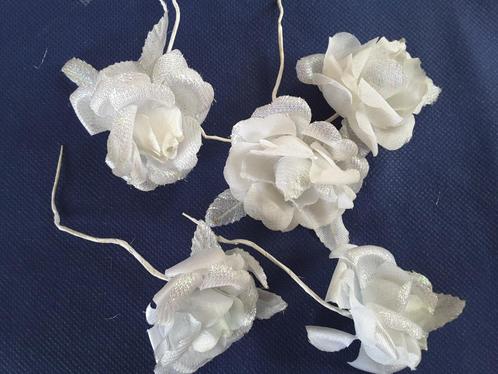 fleur : rose blanche et brillant 55 mm, Hobby & Loisirs créatifs, Couture & Fournitures, Neuf, Enlèvement ou Envoi