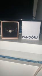Pandora silver ring, Handtassen en Accessoires, Pandora, 1 bedel, Ophalen of Verzenden, Zo goed als nieuw