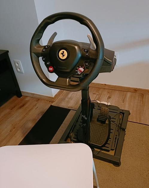Stuur-/pedaalondersteuning + T80 stuurwiel, Games en Spelcomputers, Spelcomputers | Sony Consoles | Accessoires, Zo goed als nieuw