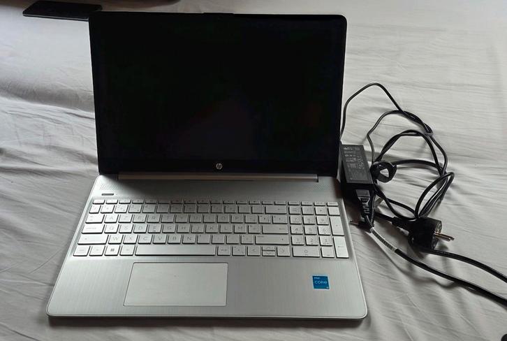 HP laptop met Intel i3, 8gb ram, 1 jaar oud met garantie.

l, Computers en Software, Windows Laptops, 8 GB, Ophalen of Verzenden