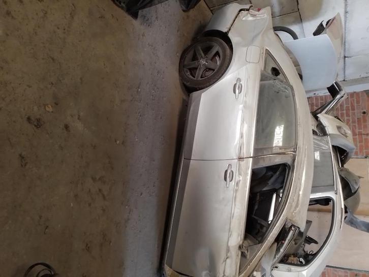 A4 en golf 6 voor afbraak, Auto's, Audi, Particulier, A4, Airbags, Diesel, Handgeschakeld, Voorwielaandrijving, Ophalen