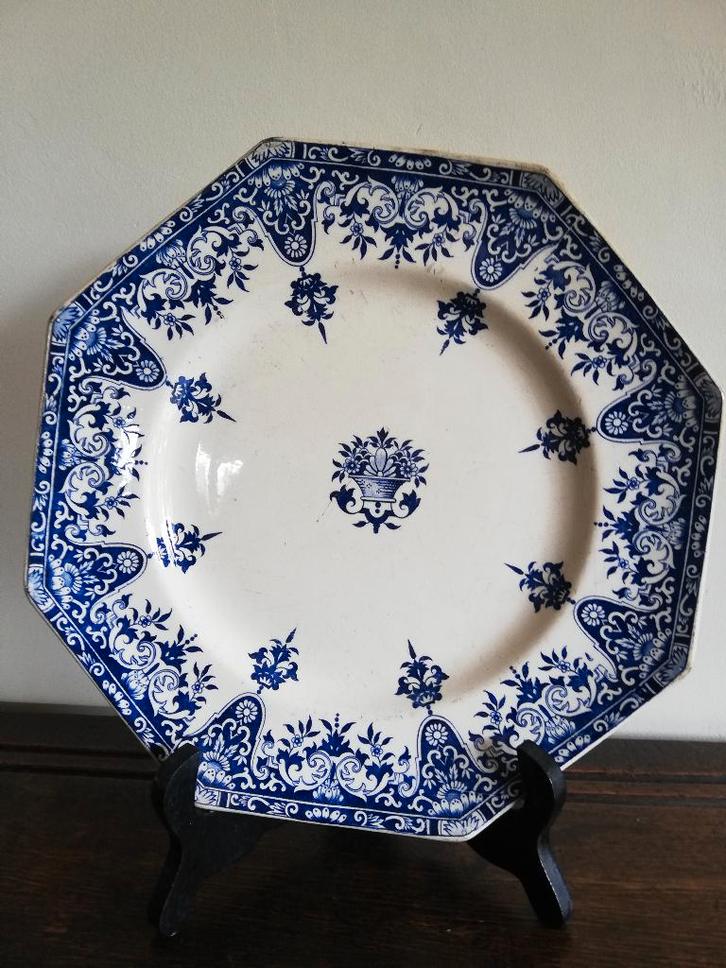 Advertentie te koop: Plat/Assiette Vieux Rouen (Longchamp), Antiek en Kunst, Antiek | Keramiek en Aardewerk, Ophalen of Verzenden