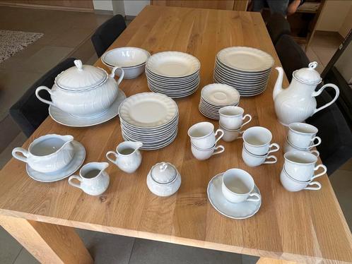 Eet - en koffieservies, Huis en Inrichting, Keuken | Servies, Zo goed als nieuw, Bord(en), Porselein, Ophalen