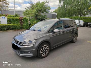 VW Touran 1.6 TDi SCR Highline DSG, Auto's, Automaat, 4 cilinders, Parkeersensor, 7 zetels