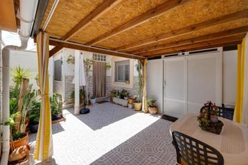 Benedenwoning bij cc Habaneras en de Carrefour    Torrevieja beschikbaar voor biedingen