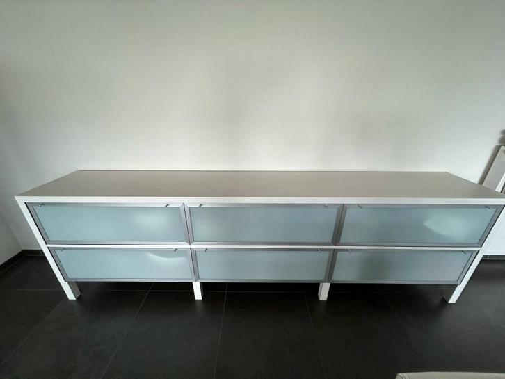 Eetkamer kasten modern Juventa wit, Huis en Inrichting, Complete eetkamers, Gebruikt, Ophalen
