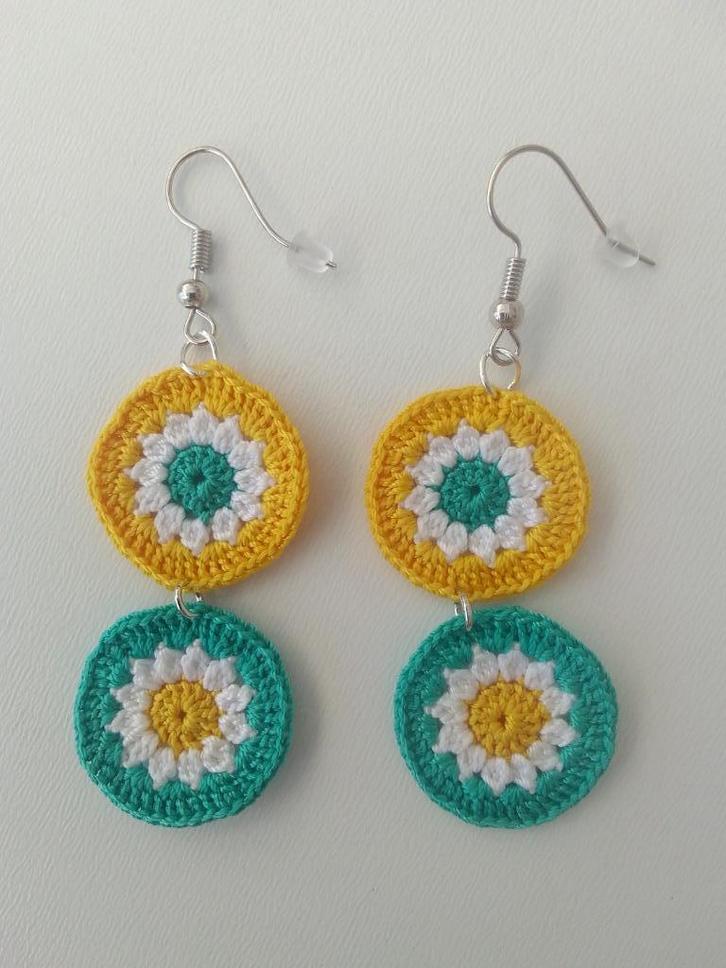 Gehaakte oorbellen, Handtassen en Accessoires, Oorbellen, Nieuw, Hangers, Overige materialen, Ophalen of Verzenden