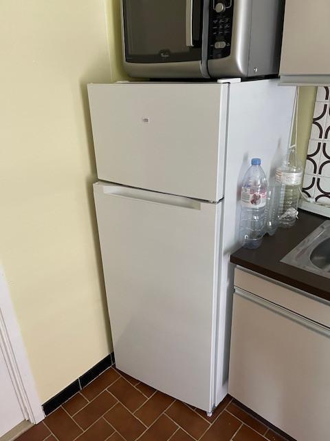 Combi frigo + congélateur Listo blanc, Electroménager, Réfrigérateurs & Frigos, Comme neuf, Avec congélateur séparé, 150 à 200 litres