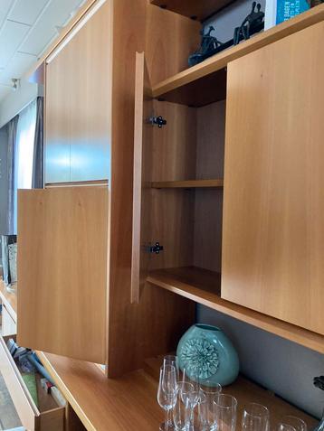 Eigen idee wandmeubel beschikbaar voor biedingen