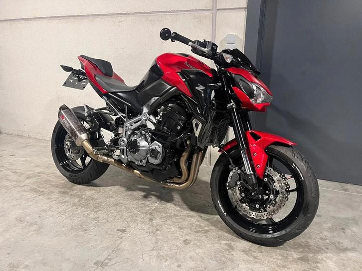 Kawasaki Z900 met Akrapovic, tailtidy en valbescherming, Motos, Motos | Kawasaki, Entreprise, Autre, plus de 35 kW