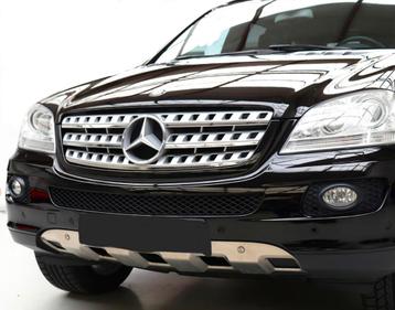 Mercedes ML W164 Grill beschikbaar voor biedingen