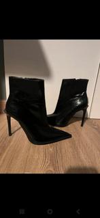 Zara laarzen, Kleding | Dames, Schoenen, Ophalen of Verzenden, Zo goed als nieuw