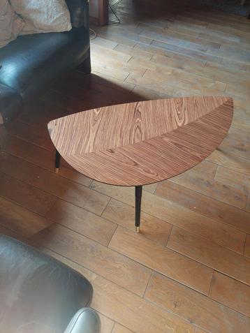 Koffietafel ikea onregelmatige vorm, Huis en Inrichting, Tafels | Salontafels, Ophalen