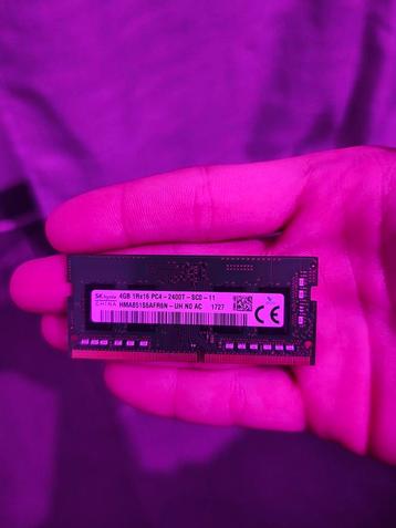 Barette RAM 4go ddr4 + disque dur SATA 500go  beschikbaar voor biedingen