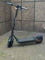 NAVEE GT3 MAX, Fietsen en Brommers, Steps, Ophalen of Verzenden, Zo goed als nieuw