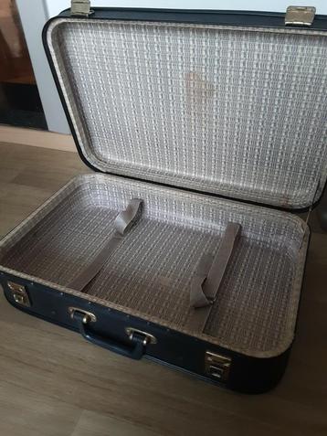 Vintage  reiskofferke zwarte skai ! beschikbaar voor biedingen