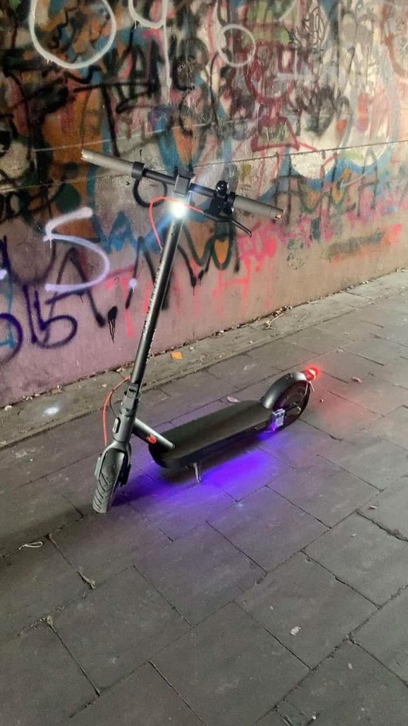 Een xiaomi pro4 2nd gen, het werkt nog perfect., Fietsen en Brommers, Steps, Zo goed als nieuw, Elektrische step (E-scooter), Ophalen