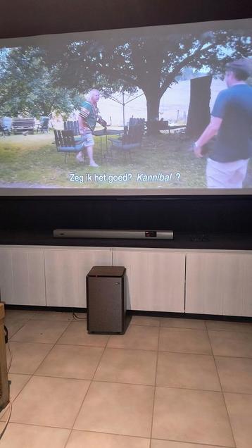 Soundbar+ Subwoofer met hout afwerking  beschikbaar voor biedingen