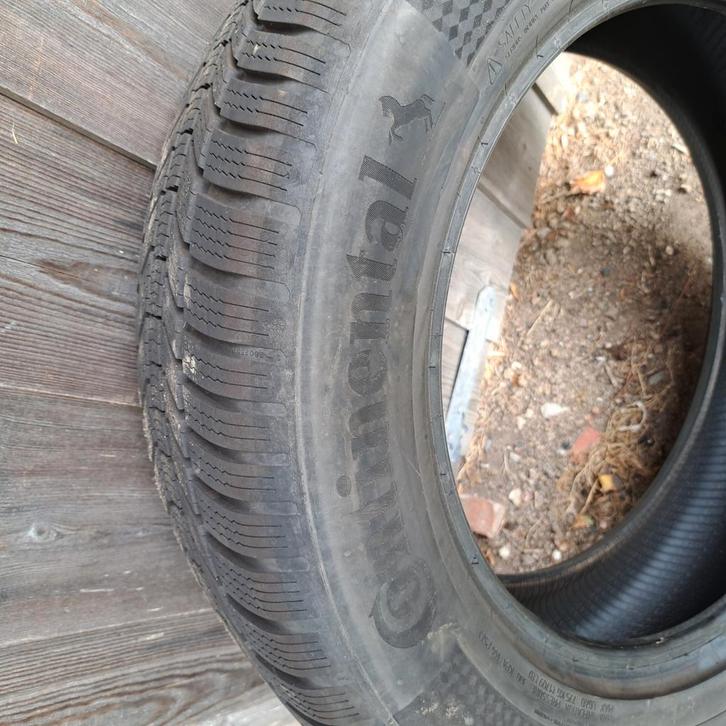 Winterbanden Continental 215/65R17 99T TS870P, Auto-onderdelen, Banden en Velgen, Winterbanden, Gebruikt, Ophalen