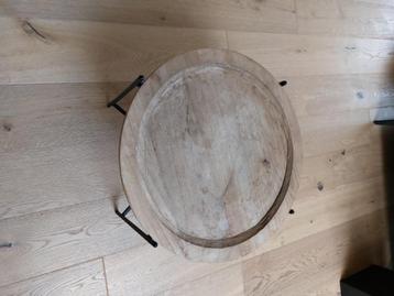 Bijzettafel  beschikbaar voor biedingen