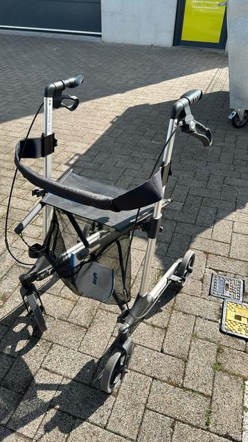 Rollator nieuw!!! beschikbaar voor biedingen