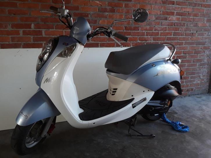 Sym mio 50 A klasse, Vélos & Vélomoteurs, Cyclomoteurs | Marques Autre, Comme neuf, Classe A (25 km/h), Enlèvement