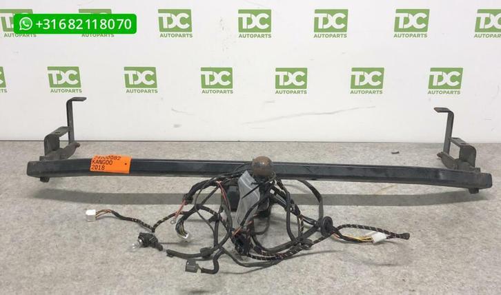 Renault Kangoo ('16-'21) Trekhaak vast, Auto-onderdelen, Overige Auto-onderdelen, Renault, Gebruikt, Ophalen of Verzenden