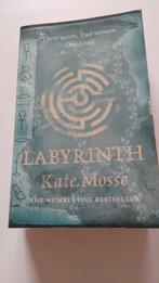 Labyrinth - Kate Moss ( Engels), Boeken, Ophalen of Verzenden, Zo goed als nieuw