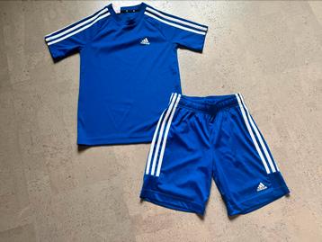 Blauwe sportieve set Adidas maat 9-10 jaar