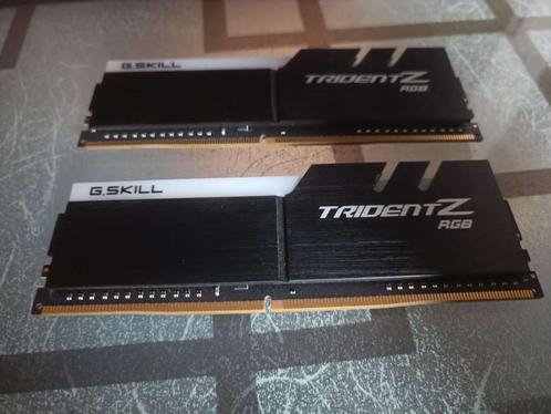 2x8 Go RAM TridentZ RGB (F4-3200C16D-16GTZR), Computers en Software, RAM geheugen, Zo goed als nieuw, Desktop, 16 GB, DDR4, Ophalen