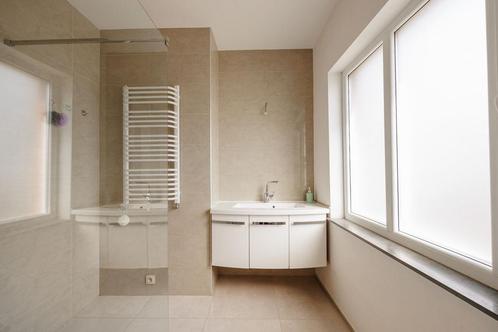Complete badkamer,nooit gebruikt,zelf uit te breken, Huis en Inrichting, Badkamer | Complete badkamers, Nieuw, Ophalen