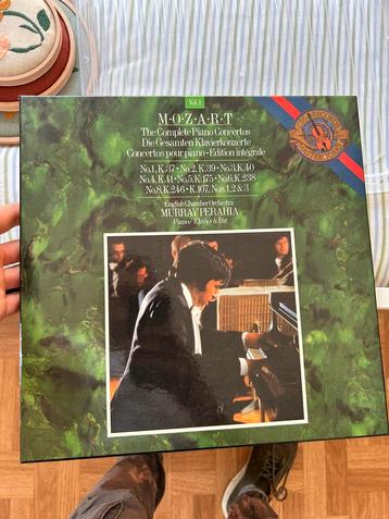 Vinyl plaat collectie - Mozart piano complete collection beschikbaar voor biedingen