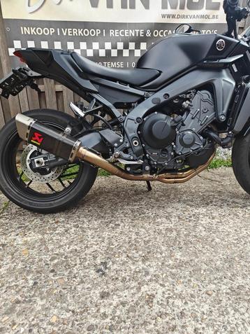 yamaha mt09 uitlaat 3/1 full akrapovic  beschikbaar voor biedingen