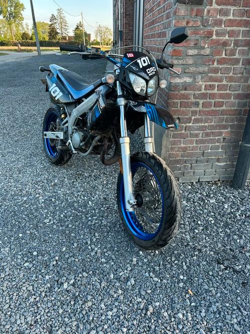 Derbi senda drd 50cc, Fietsen en Brommers, Brommers | Derbi, Zo goed als nieuw, Ophalen