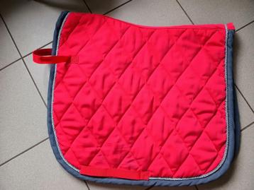 Zadeldekjes beschikbaar voor biedingen