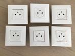 Prises Legrand affleurantes blanches comme neuves, Comme neuf, Prise de courant