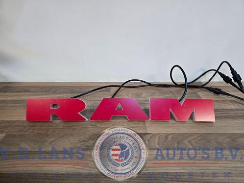 RAM LED Logo verlichting – Rood – 12V, Auto diversen, Tuning en Styling, Ophalen of Verzenden