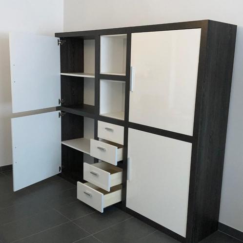 Hoge buffetkast, Huis en Inrichting, Kasten | Dressoirs, Zo goed als nieuw, 200 cm of meer, 50 tot 75 cm, Met lade(s), Met deur(en)