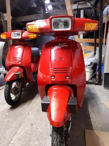 2X YAMAHA MINT OLDTIMER SCOOTERTJES als NIEUW KLASSE a, Autres modèles, 49 cm³, Comme neuf, Enlèvement