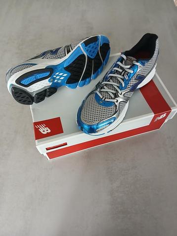 Sportschoenen NB 45 beschikbaar voor biedingen