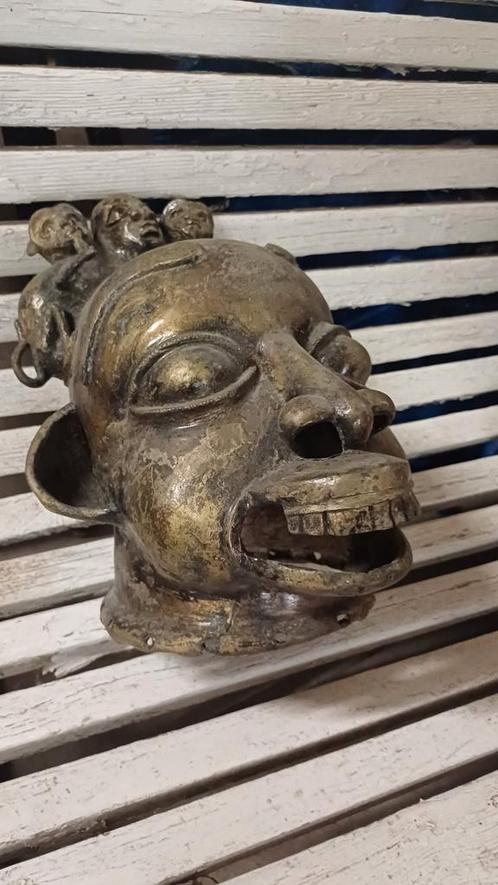masker helm Afrikaanse brons Nigeria museum stuk, Antiek en Kunst, Antiek | Brons en Koper, Brons, Ophalen of Verzenden