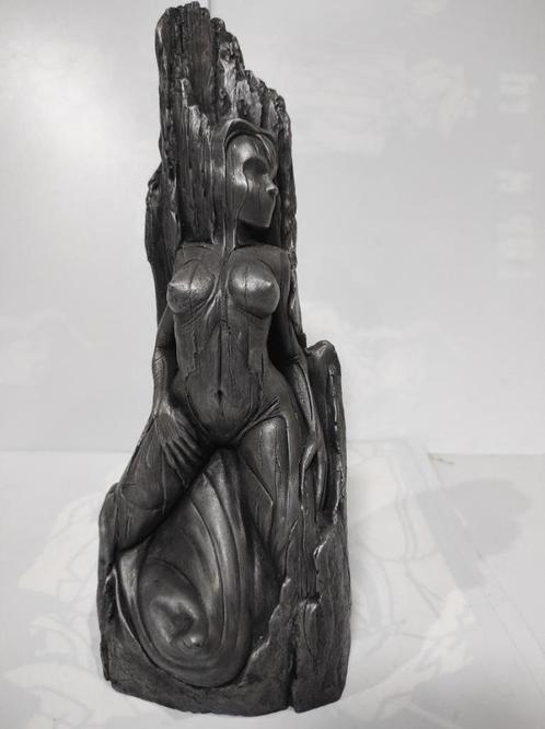 Sculpture  femme appuyée sri arbre SKULL T de  Samuel Boules, Antiquités & Art, Art | Sculptures & Bois, Enlèvement ou Envoi