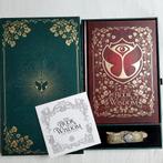 Tomorrowland 2019 Book of Wisdom - The Return Treasure Case, Enlèvement ou Envoi