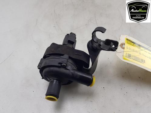 EXTRA WATERPOMP Mercedes-Benz C (W205) (01-2013/06-2021), Auto-onderdelen, Airco en Verwarming, Mercedes-Benz, Gebruikt