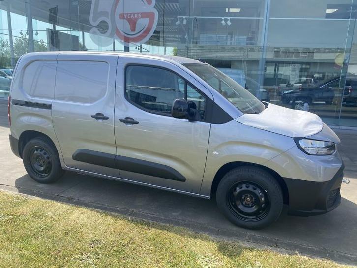 Toyota ProAce City SWB 1.2L Petrol MT Comfort Car, Auto's, Toyota, Bedrijf, ProAce, Airbags, Bluetooth, Centrale vergrendeling