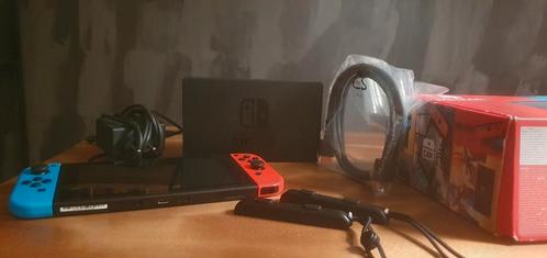 Nintendo Switch, 2 manettes, Consoles de jeu & Jeux vidéo, Consoles de jeu | Nintendo Switch, Comme neuf, Switch Original, Avec 2 manettes