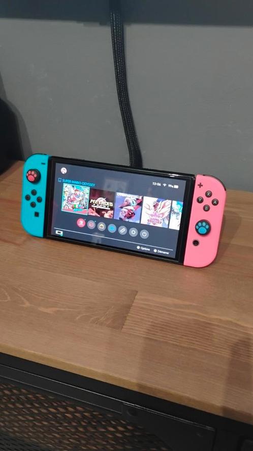 Nintendo Switch Oled, Games en Spelcomputers, Spelcomputers | Nintendo Switch, Zo goed als nieuw, Switch OLED, Ophalen of Verzenden