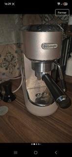 Delonghi machine à café, Elektronische apparatuur, Ophalen, Zo goed als nieuw