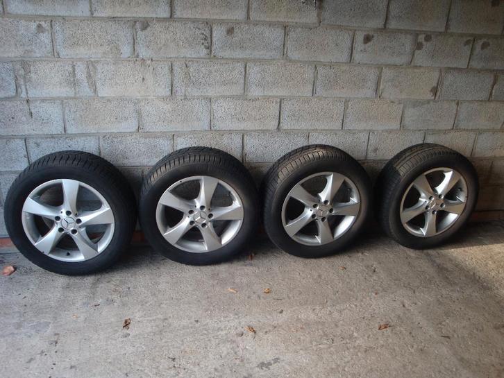 Mercedes velgen met winter banden (17 inch), Auto-onderdelen, Banden en Velgen, Banden en Velgen, Winterbanden, 17 inch, Ophalen
