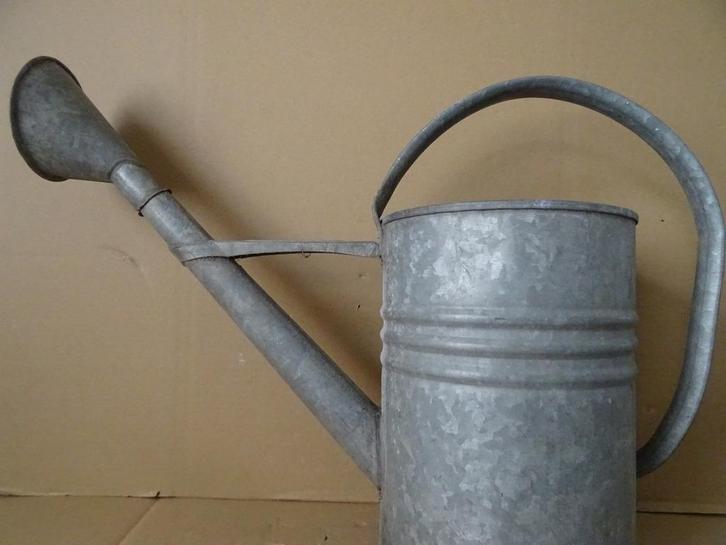 Curiosa zinken gieter grote zinken gieter vintage 44cm 1960, Antiek en Kunst, Curiosa en Brocante, Ophalen of Verzenden